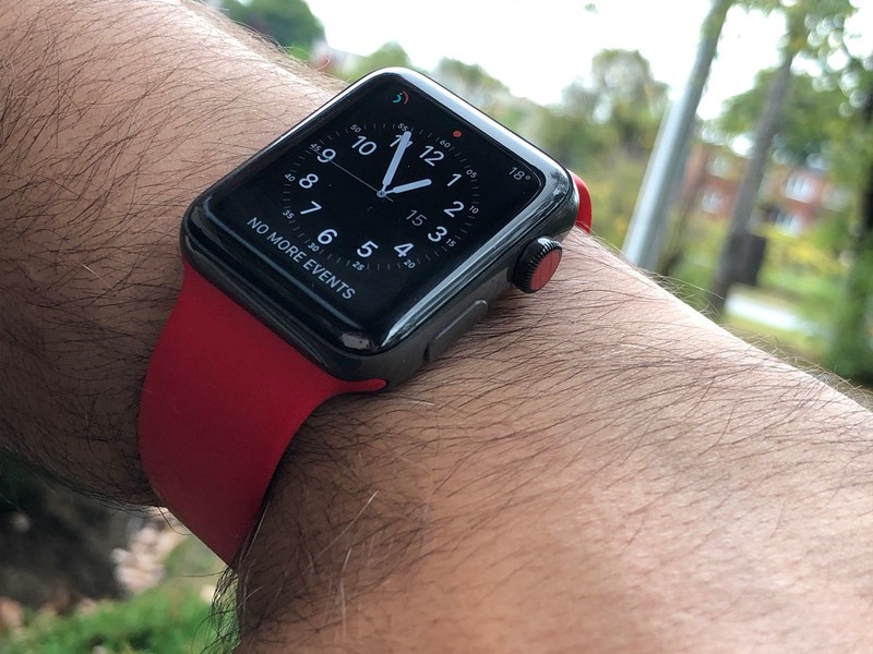 Apple Watch 42mm Sport Red Band.