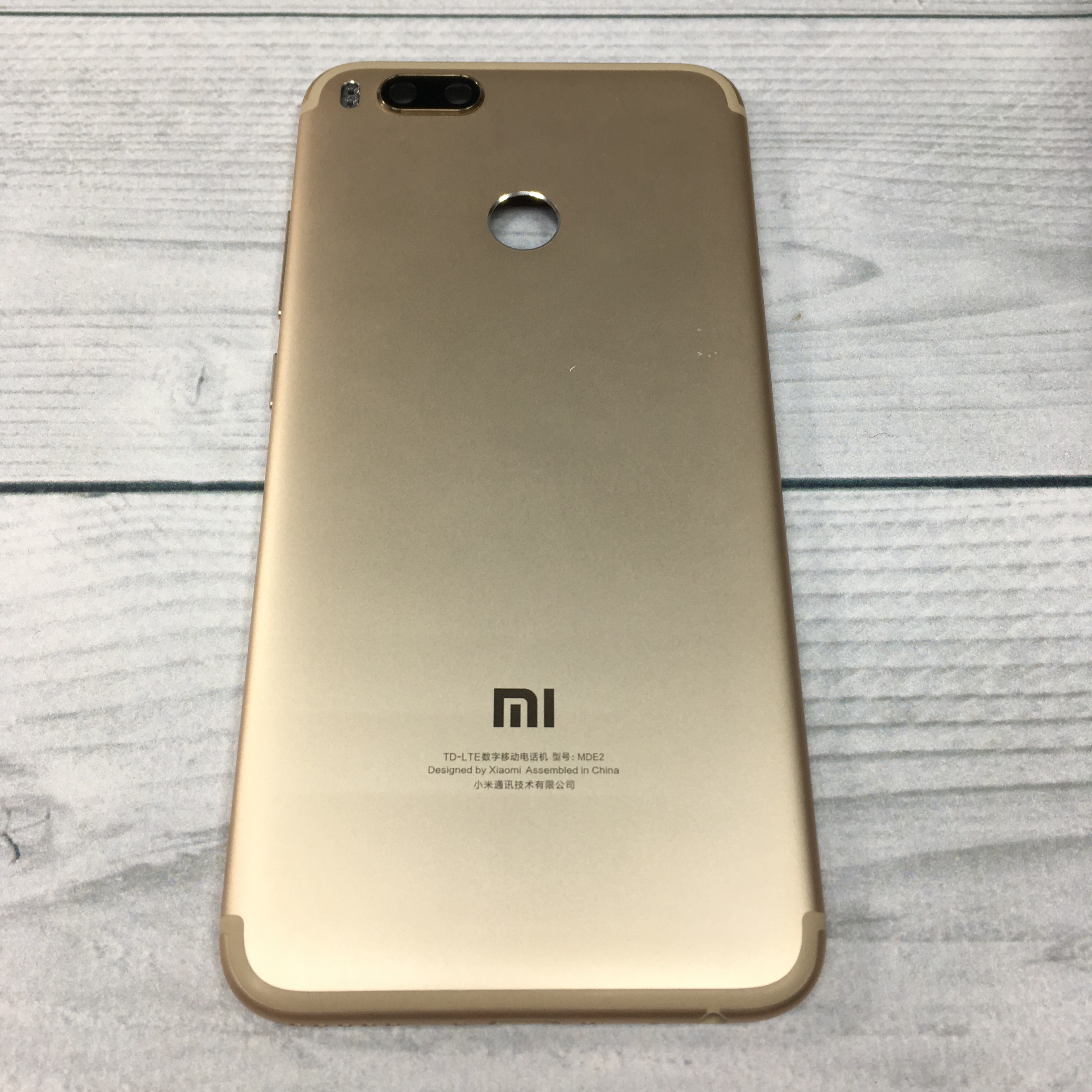 Xiaomi Mi A1 корпус в сборе Gold <Б/У> купить в Иркутске. Цена на Xiaomi Mi  A1 корпус в сборе Gold <Б/У>: отзывы, описания, характеристики