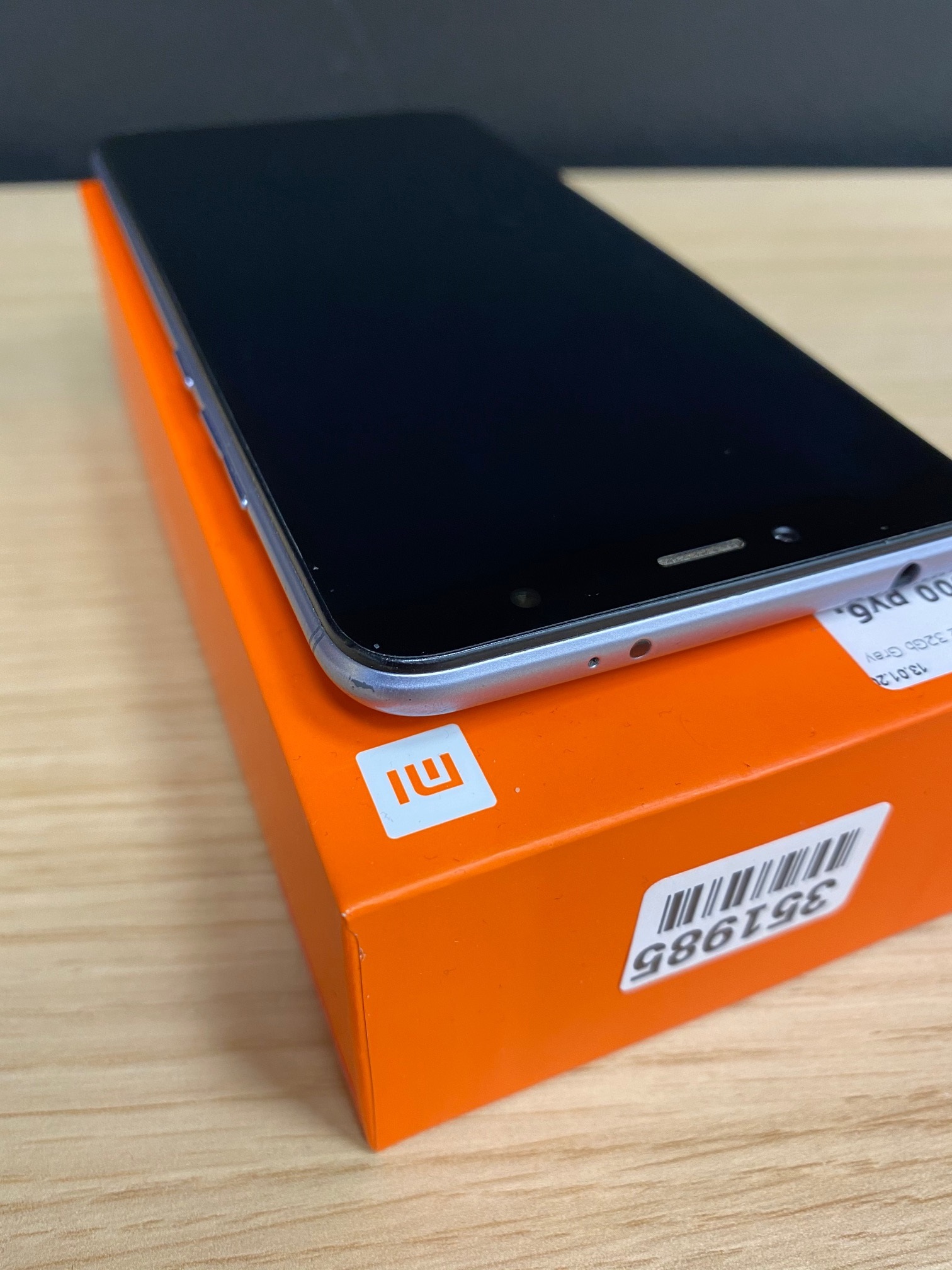 Xiaomi Redmi S2 32Gb Gray <Б/У, хорошее состояние> купить в Иркутске. Цена  на Xiaomi Redmi S2 32Gb Gray <Б/У, хорошее состояние>: отзывы, описания,  характеристики