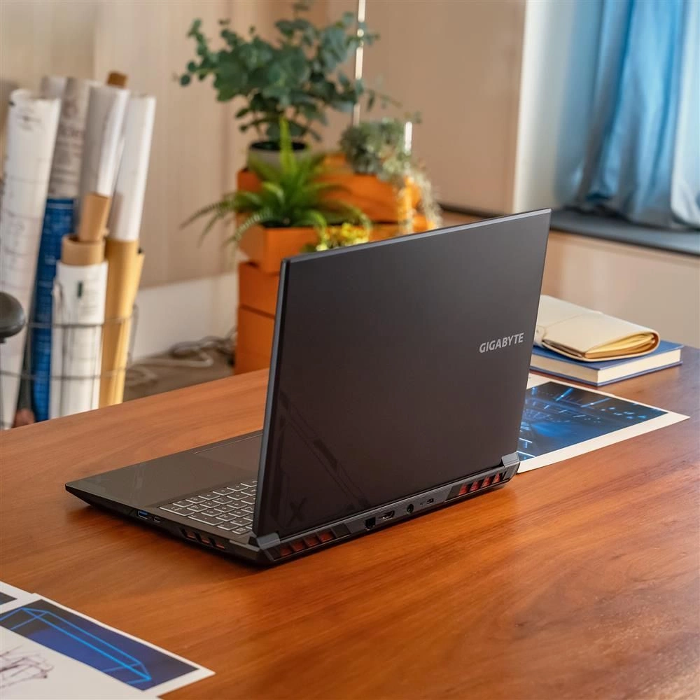 Gigabyte G6X 